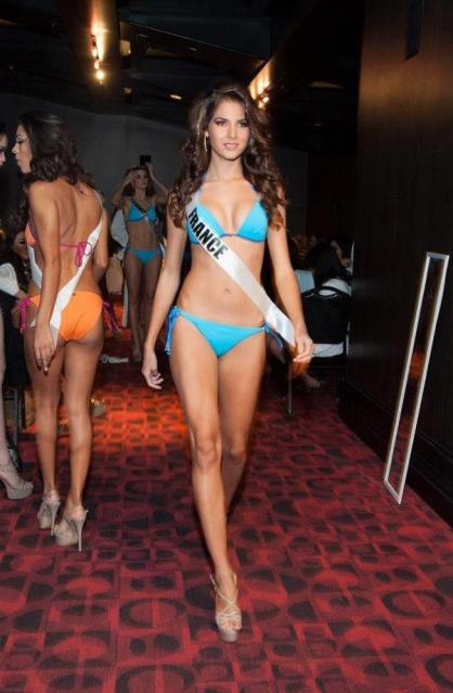 MU 2012 - ชุดว่ายน้ำ