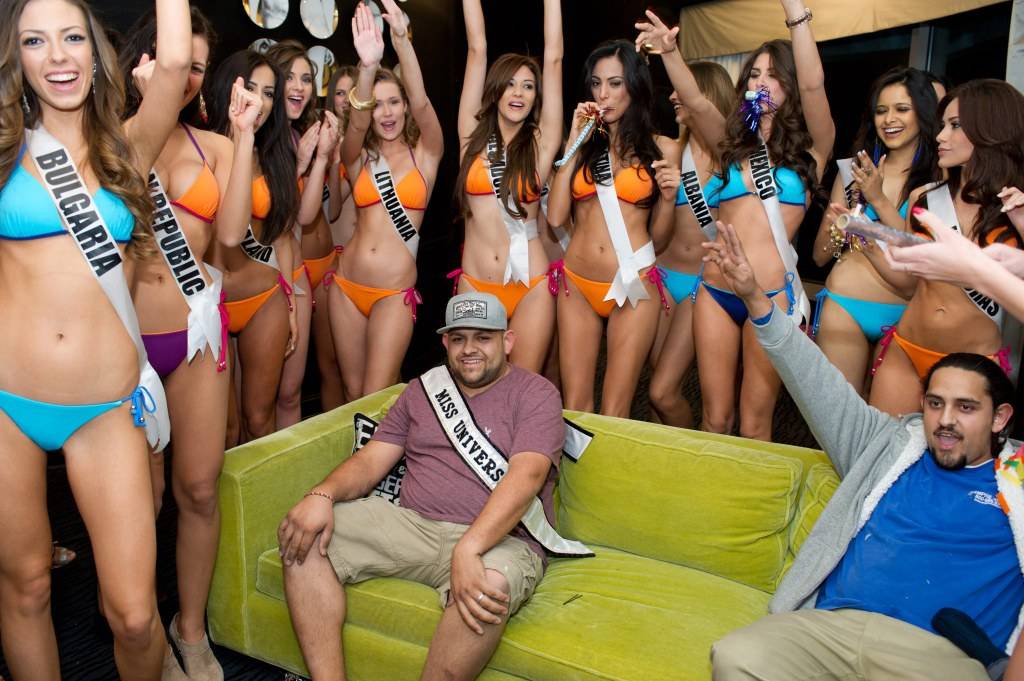 MU 2012 - ชุดว่ายน้ำ