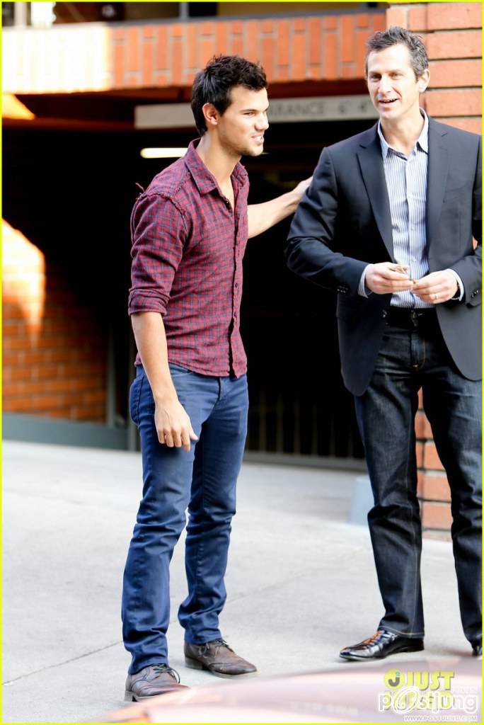 เทย์เลอร์หนุ่มน่ากอดน่าฟัด