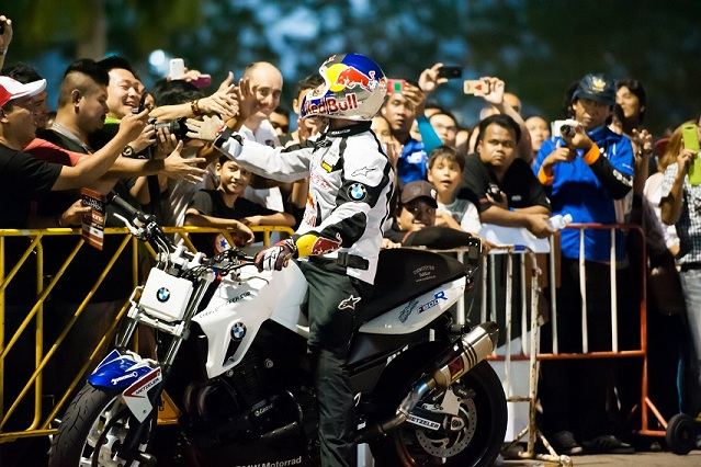 นี่แหละคริส ไฟเฟอร์ นักแข่งมอเตอร์ครอสระดับโลก