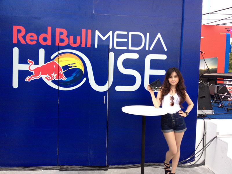 มาดูหนังสามมิติกันค่ะ