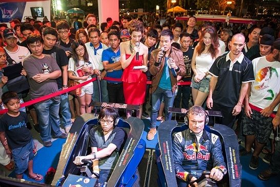 ภาพนี้ต้องขยาย เดวิด คูลธารท์