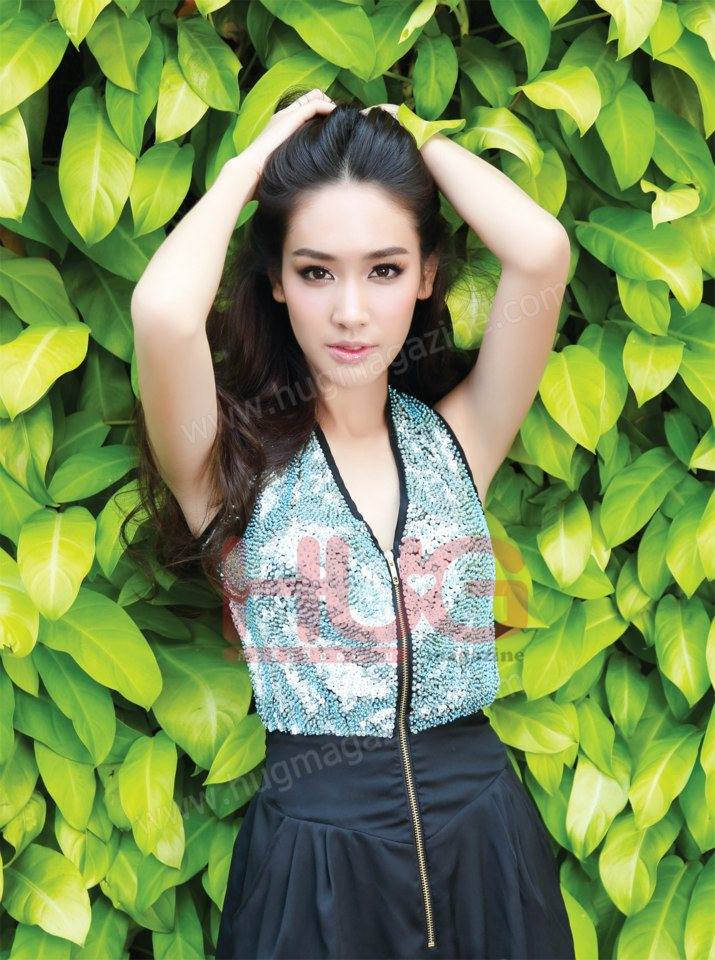 มิน-พีชญา @ HUG Magazine vol.5 no.1 December 2012