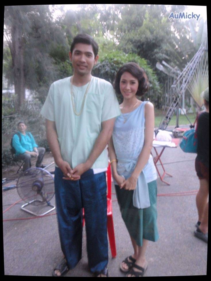 ยุ้ย เอมี อานัส ในกองถ่าย อาญารัก