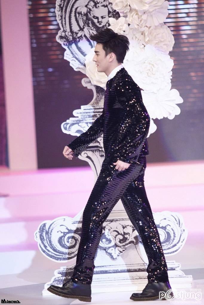 หนุ่มหล่อในไทยซุปเปอร์โมเดล2012