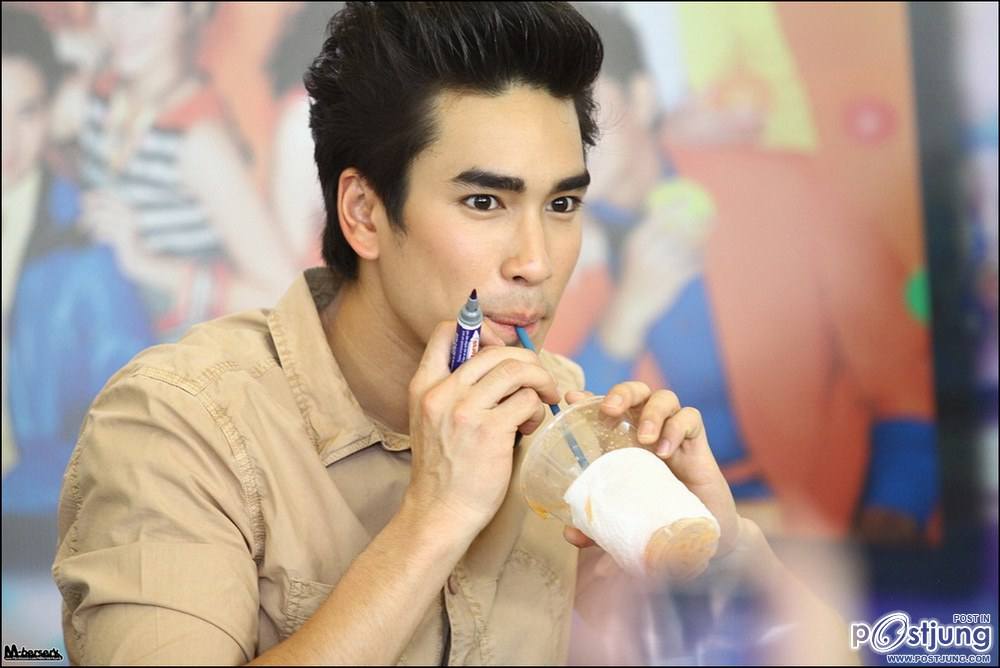 เอามาให้อ่ะนะ ณเดชๆ