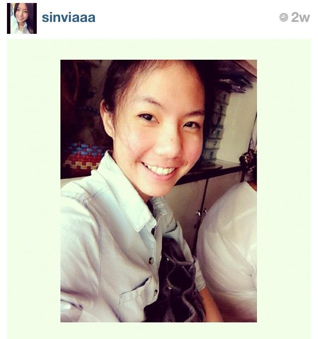 ชุดนักเรียนของ สาวลาว