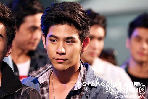 น่ารักเป็นบ้าคนแอ๊รายย