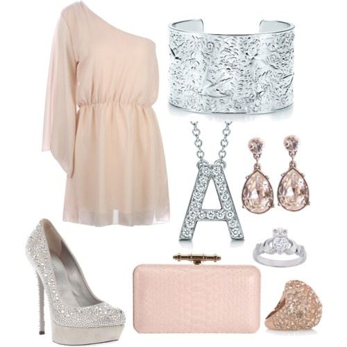 แฟชั่น อัพเดท ลายงู ต้อนรับ ปีมะเส็ง 2013