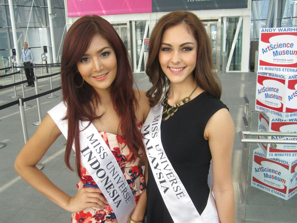 kimberly vs. Rida Miss universe 2012