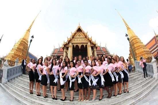 สาวรัสเซียคว้ามงกุฎ Miss Tourism 2012 - ไทยคว้าขวัญใจสื่อมวลชน