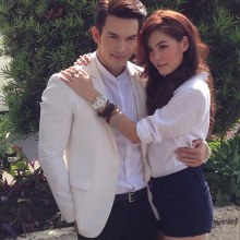 อั้ม อธิชาติ - เจนนี่ เทียนโพธิ์ นำทีมดาราสวยหล่อ บวงสรวงละคร  ดาวเกี้ยวเดือนของ Broadcast