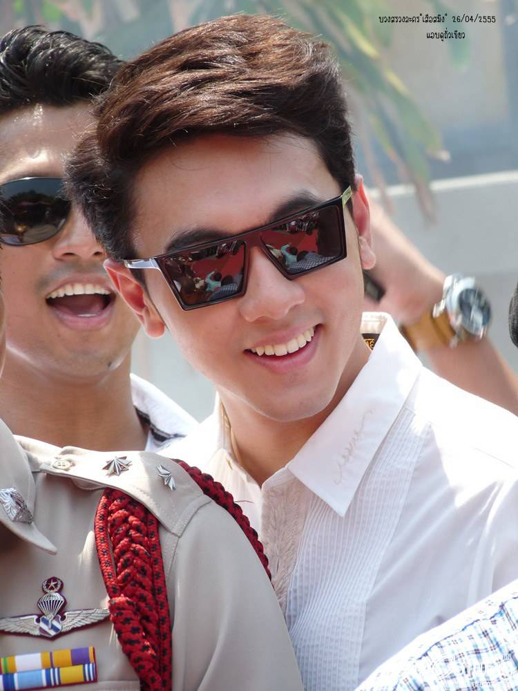 เอส+นัททิว วัดความหล่อที่แตกต่าง