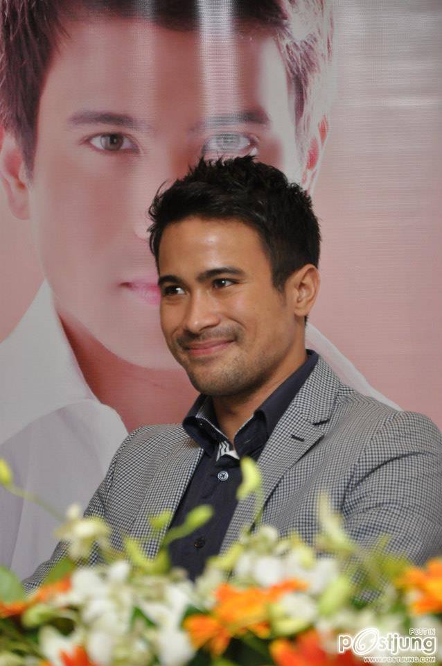 รักเค้าๆ