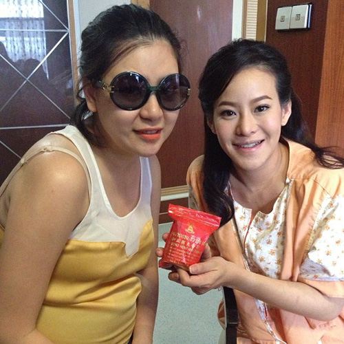 ประมวลภาพดาราเยี่ยม หนิง ปณิตา หลังคลอด น้องนิริน ไร้เงา นุ่น