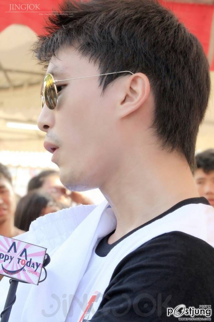 ซูมพี่ ไผ่...เนียนเชียวกล้องอ่ะ