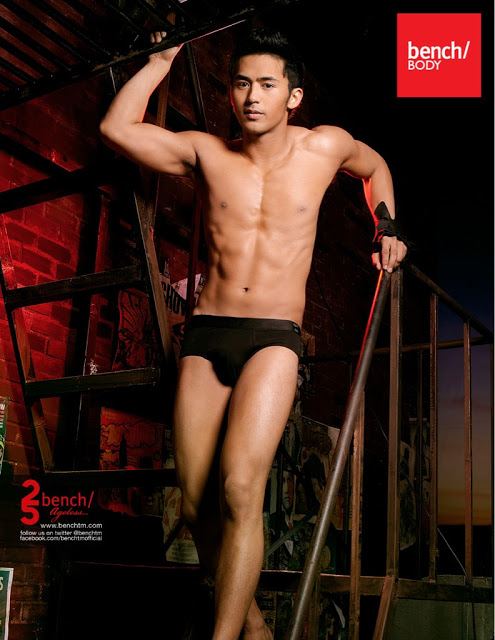 หนุ่มตี๋ปินอยหน้าตา+หุ่นเป๊ะ