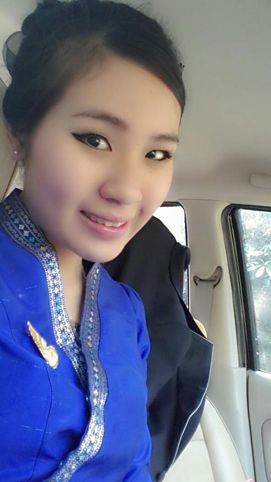 เฟื้องสาวแอร์หน้ามวยจากประเทดลาว