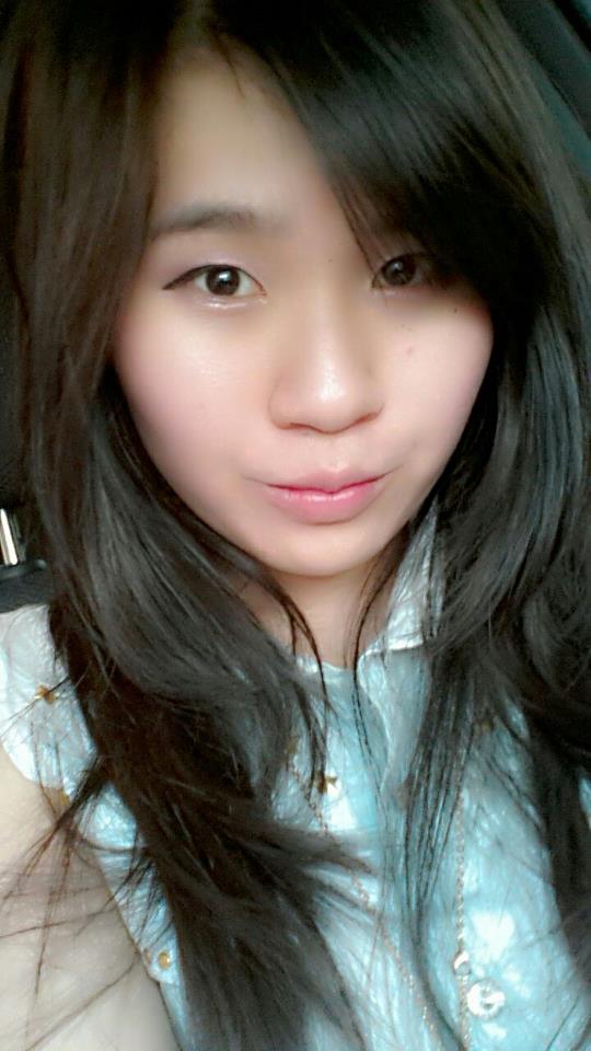 เฟื้องสาวแอร์หน้ามวยจากประเทดลาว