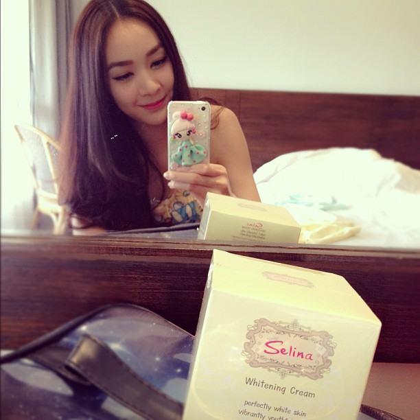 โฟร์ ศกลรัตน์ @ Instagram Update