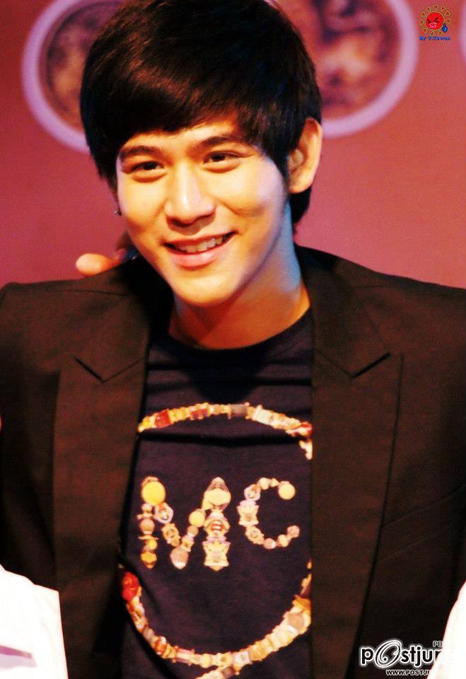 พอร์ซๆๆเอ๊ะทรงผมน้องลีวายชัดๆ