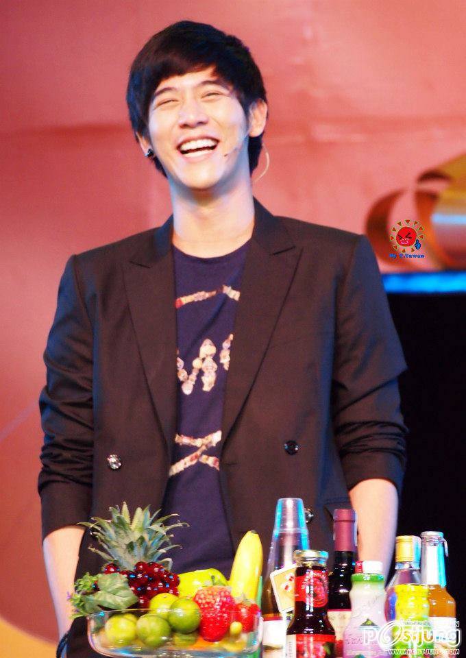 พอร์ซๆๆเอ๊ะทรงผมน้องลีวายชัดๆ