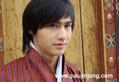 ละคร ฟ้าให้เรามารักกัน เนื่องจากโดนดองนานมาก เลย เปลี่ยน ตัว พระนาง ใหม่ คือ พอร์ช-ใบเฟิร์น แทน