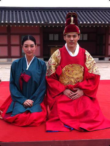 แพนเค้ก ยามแต่งหน้าอ่อนๆ น่ารักอ่ะ