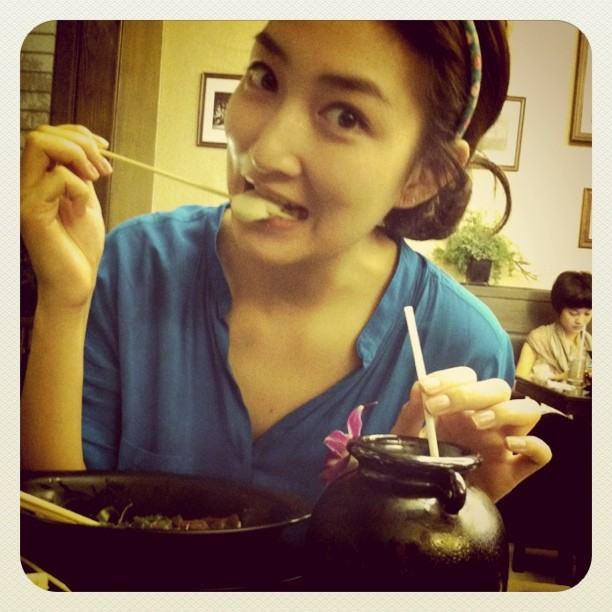 แพนเค้ก ยามแต่งหน้าอ่อนๆ น่ารักอ่ะ