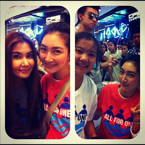 แพนเค้ก ยามแต่งหน้าอ่อนๆ น่ารักอ่ะ