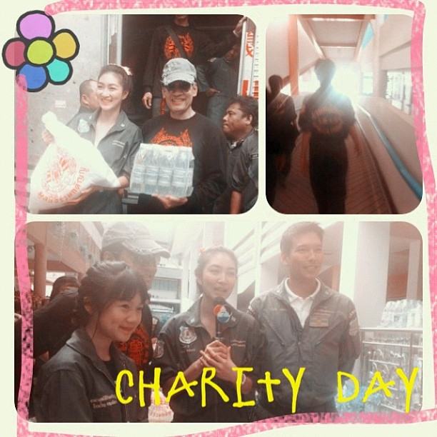 แพนเค้ก ยามแต่งหน้าอ่อนๆ น่ารักอ่ะ