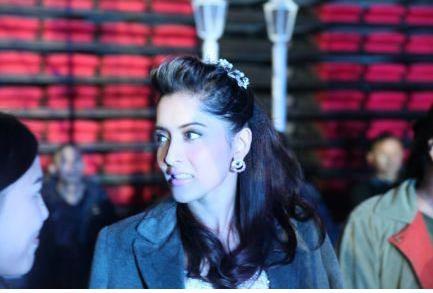 พิ้งกี้ สาวิกา กับแฟนคลับที่จีน น่ารักมาก