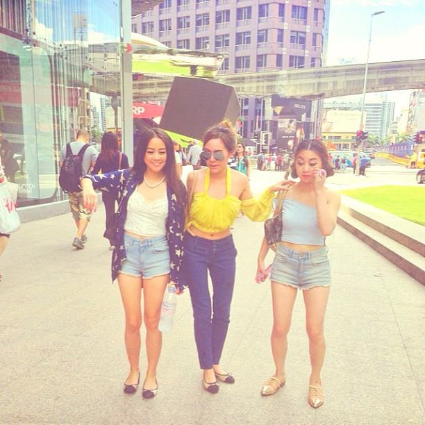 ระหว่าง  กัสจัง กับ ใหม่ดาวิกา ชอบใครมากกว่ากัน ณ ตอนนี้