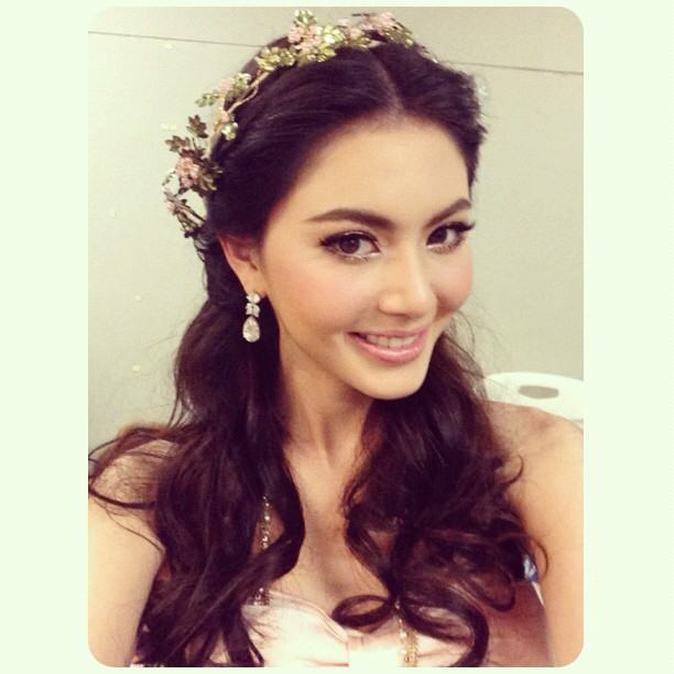 ระหว่าง  กัสจัง กับ ใหม่ดาวิกา ชอบใครมากกว่ากัน ณ ตอนนี้