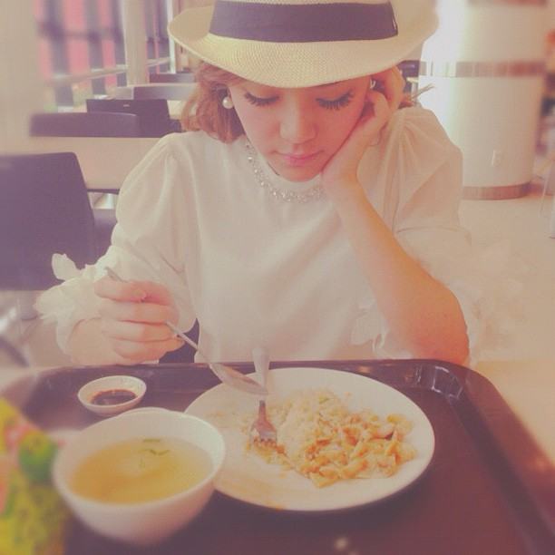 ระหว่าง  กัสจัง กับ ใหม่ดาวิกา ชอบใครมากกว่ากัน ณ ตอนนี้