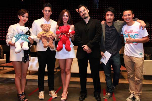 เดวิด อัศวนนท์ หนุ่มหล่อ โรคจิต จาก หนัง เคาท์ดาวน์