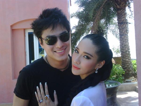 'พลอย เฌอมาลย์'