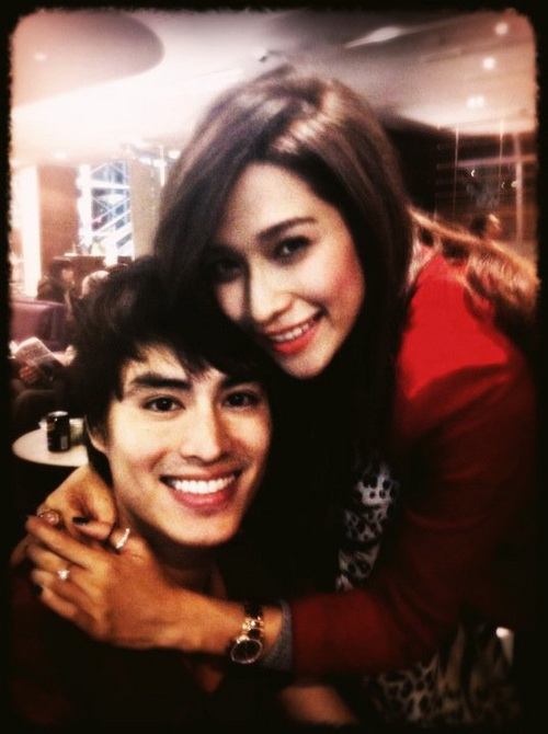 'พลอย เฌอมาลย์'