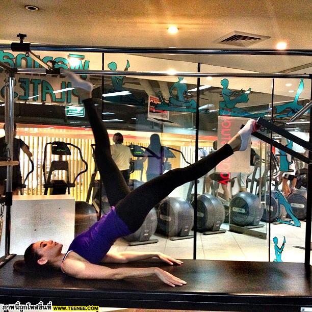 ลีลาออกกำลังกายสุดเซ็กซี่ของ'โย ยศวดี'