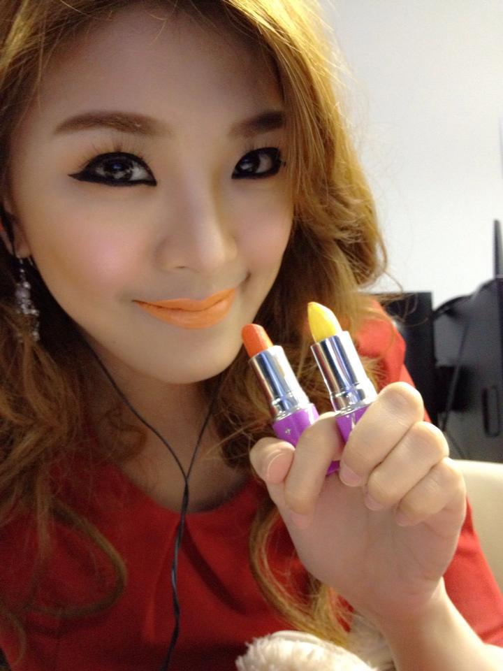 แย้ นนทพร ธีระวัฒนสุข ขาววิ๊งเวอร์ๆ