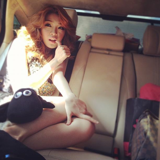 แย้ นนทพร ธีระวัฒนสุข ขาววิ๊งเวอร์ๆ