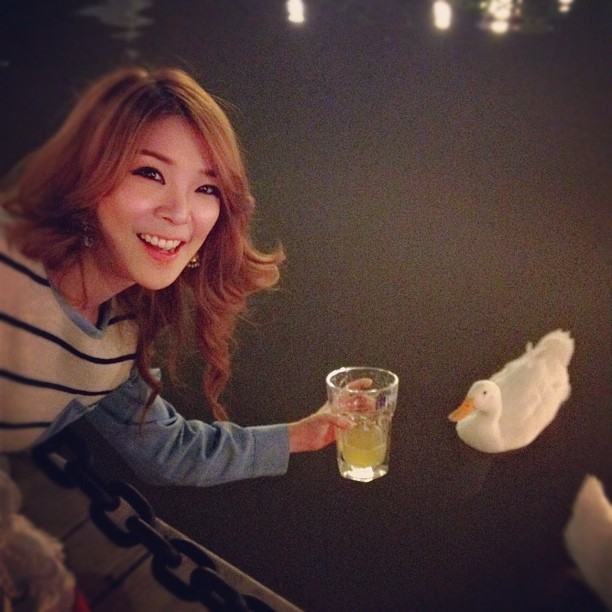 แย้ นนทพร ธีระวัฒนสุข ขาววิ๊งเวอร์ๆ