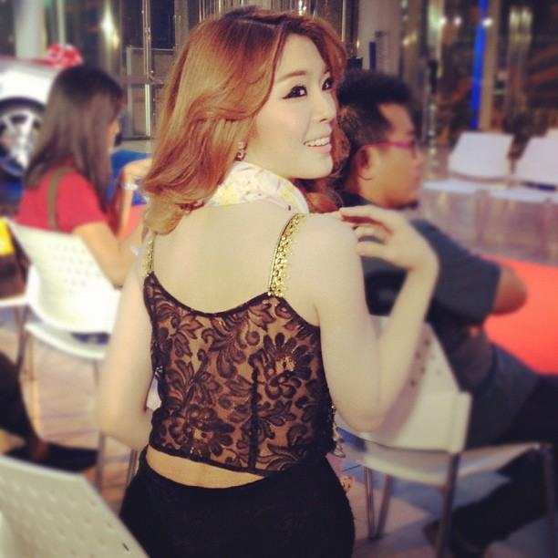 แย้ นนทพร ธีระวัฒนสุข ขาววิ๊งเวอร์ๆ