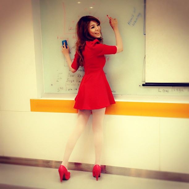 แย้ นนทพร ธีระวัฒนสุข ขาววิ๊งเวอร์ๆ