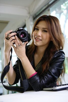 พั้นช์ มาดใหม่สดใสกว่าเดิม ใน MV จุดประสงค์ไม่ชัดเจน