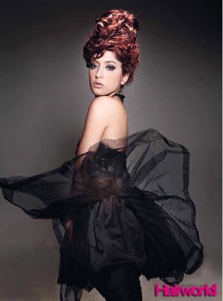 พิ้งกี้ สาวิกา ถ่ายแบบนิตยสาร ปีนี้ She งานเยอะ