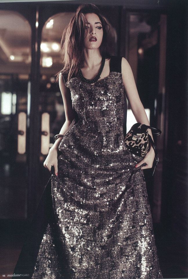 พิ้งกี้ สาวิกา ถ่ายแบบนิตยสาร ปีนี้ She งานเยอะ