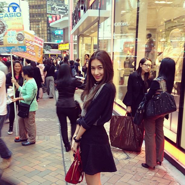 เนย โชติกา นางร้ายสุดฮอตจากช่อง3 เธอสวย ไฮโซ เป๊ะมาก หุ่นดี