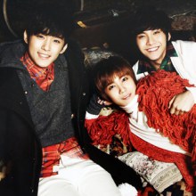 (SCANS) FT Island 2013 Season Greeting (Planner + Table Calendar + Postcards)