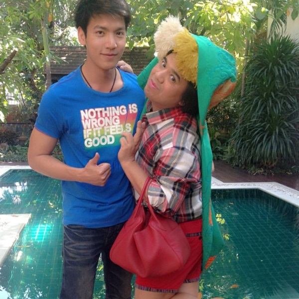 อั้ม พัชราภา พร้อมเพื่อนดารา ร่วมอวยพรวันเกิด เอ ศุภชัย